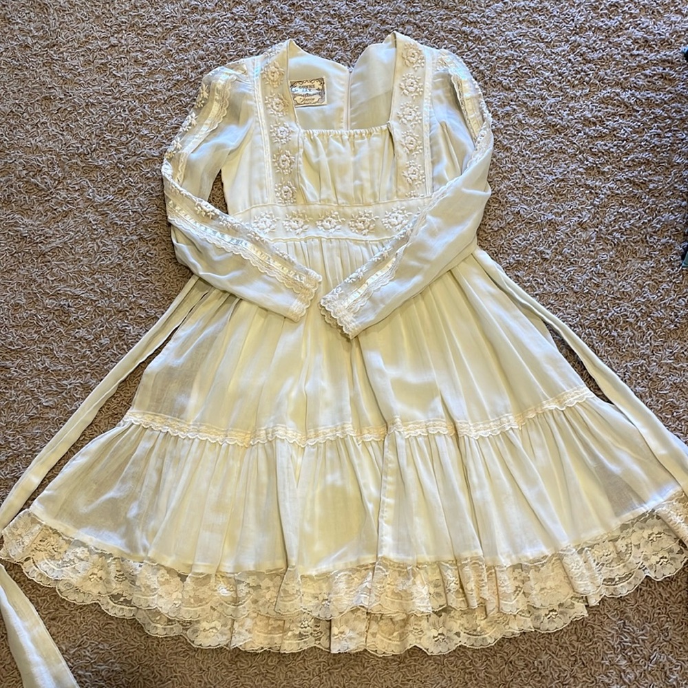 Gunne sax cream ALTERED midi dress